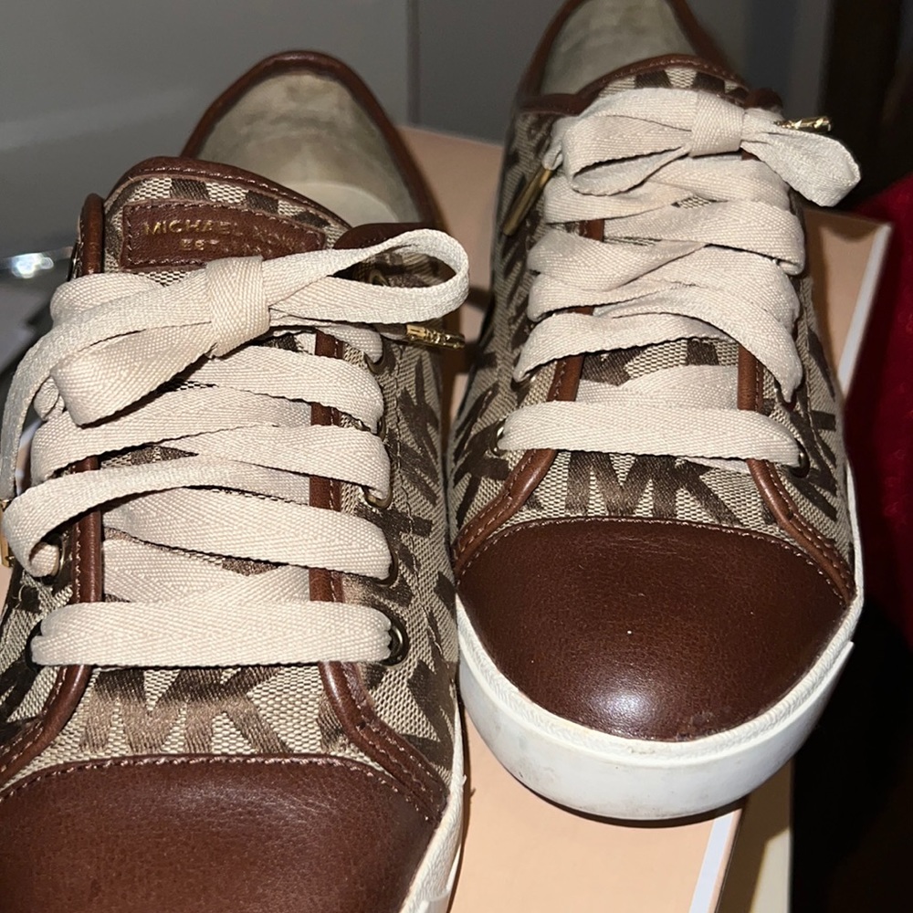 MICHAEL KORS CITY SNEAKER